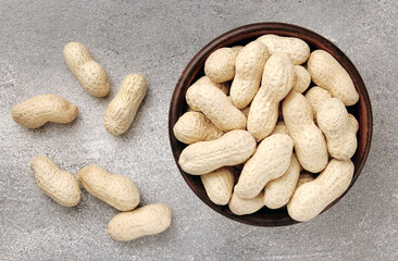 peanuts in shell