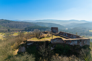BURGRUINE LINDELBRUNN BEI VORDERWEIDENTHAL / Pfälzerwald / Drohnenaufnahmen