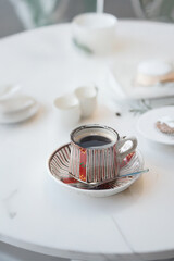 テーブルとコーヒー