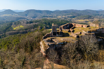 BURGRUINE LINDELBRUNN BEI VORDERWEIDENTHAL / Pfälzerwald / Drohnenaufnahmen