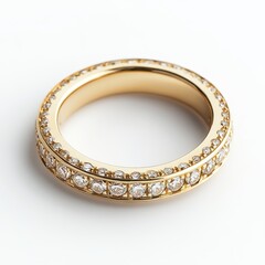 Elegant Gold Ring with Circular Diamond Detail Enhancements