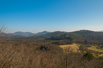 BURGRUINE LINDELBRUNN BEI VORDERWEIDENTHAL / Pfälzerwald 