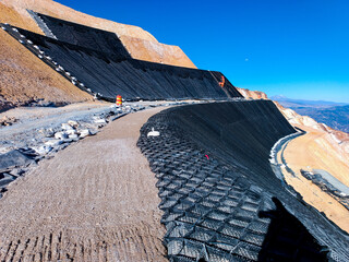 Installation process of geosynthetics in industry and mining