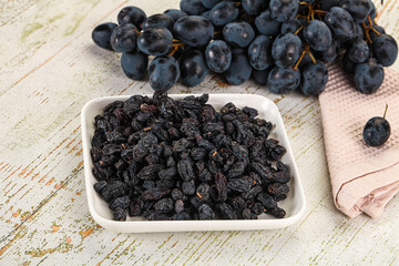 Dry ripe sweet blue raisin