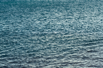 Fototapeta premium ONDULACIONES EN EL AGUA DEL MAR