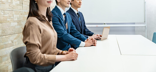 ビジネスマン3人
