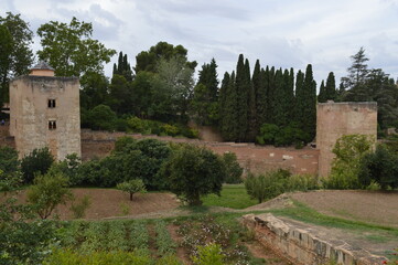 Interior de Alhambra em Granada na Espanha