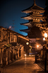 Naklejka premium Enjoy a peaceful and orderly night in Japan