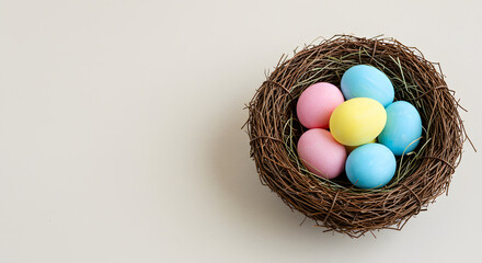 Obraz premium Colorful Easter Eggs in a Bird's Nest