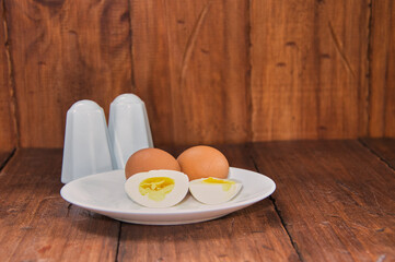 Hard-boiled eggs with yellow yolk to enjoy for breakfast, a very nutritious protein