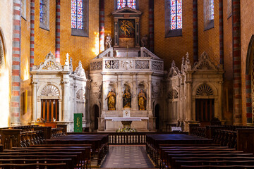 Choir and altar of the Abbey of Saint-Pierre de Moissac