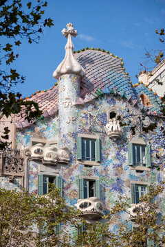 Upper exterior facade of Casa Batll&oacute;, Barcelona, Spain