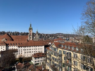 Panorama auf die Stadt St. Gallen - Altstadt Stiftsbezirk - Stiftskirche /Kathedrale - Fürstabtei mit Kloster in der Ostschweiz, Schweiz