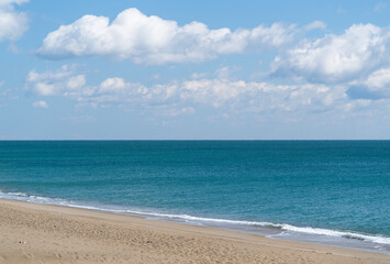 青い空と青い海と砂浜	
