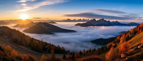 위에서 본 파노라마 전망, 가을 계곡에 안개가 끼고 구름이 있는 푸른 하늘이 있는 산 풍경, 구름 사이로 비치는 햇살, 산봉우리, 생생한 색상, 배경의 산. Panoramic view from above, mountain landscape with fog in autumn valley and blue sky with clouds, sunlight shini