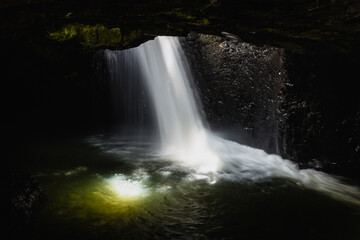 Fototapeta premium Waterfall in Natural Bridge, Springbrook National Park