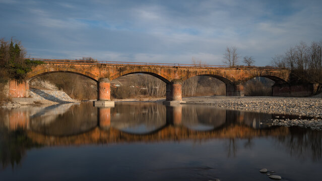 Ponte sul Fiume Tanaro