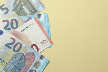 Obraz premium Euro banknotes on the table. Finance and economics. Saving money concept. Saving currency. Investments. Copy space