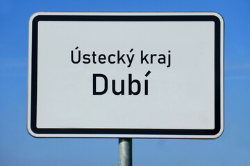 Ortsschild Ústecký kraj Dubí