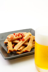 味付けメンマとグラスビール