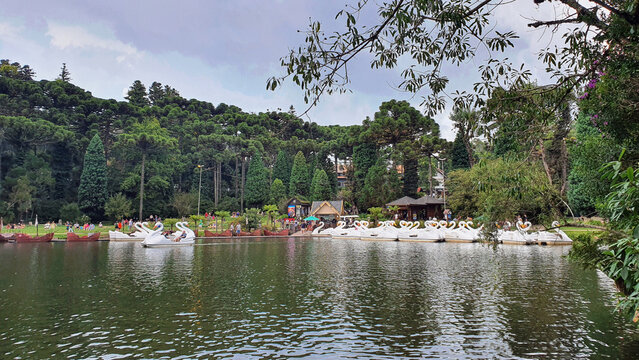 Domingo Lago Negro Gramado, Serra Ga&uacute;cha Rio grande do Sul, Brasil