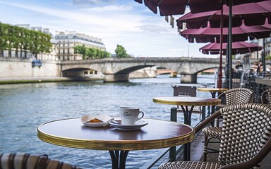 Seine River, Parisian cafe overlooking Seine River (1)