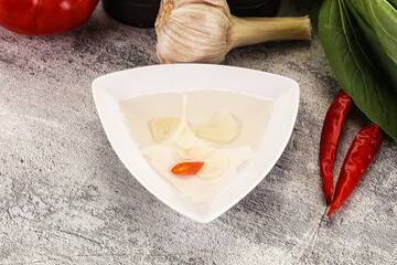 Vietnamese spicy vinegar with garlic