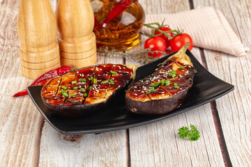 Baked eggplant with teriyaki sause
