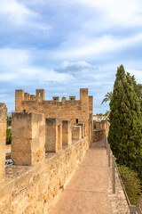 Auf der Stadtmauer von Alcudia, Mallorca