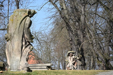 posąg rzeźba kamienny anioł bóg starożytne © Miroslaw