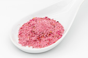 Pink salt flavoured with flowers