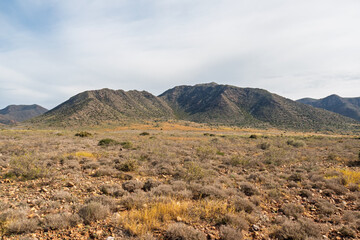 Blick auf die Berge des Naturparks Cabo de Gata-Nijar nahe Las Salinas, Provinz Almería, Andalusien, Spanien