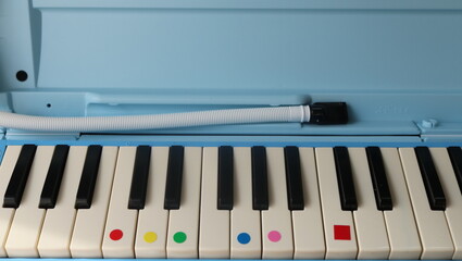 ３２鍵盤のハーモニカ,ピアニカ