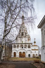 Fototapeta premium The snow-white Tent Orthodox Church of Guria, Samona and Aviva in the Russian city of Yaroslavl. 