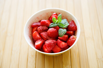 Fresh strawberries with Chinese apricot flavor.