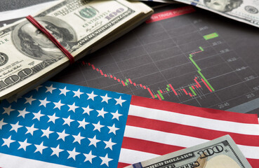 US financial system. American stock market crisis. Arrows down near US flag. Franklin with dollar bills. Monetary policy of united states. American financial market. US Investment crisis. 