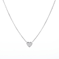 Fototapeta premium Elegant Silver Heart Pendant Necklace on a Delicate Chain, Transparent Background