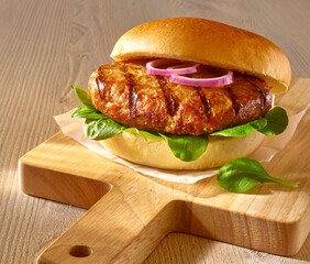 Putenburger, Burger, gegrillt, Fastfood, Zwiebeln, 