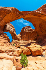 Bizarre Steinbögen im Arches Nationalpark
