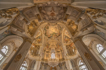 Obraz premium Torino, Italy - March 9, 2025: architectural detail of Palazzina di Caccia Stupinigi in Piemonte.