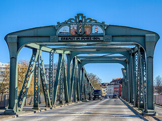 Metallbr&uuml;cke