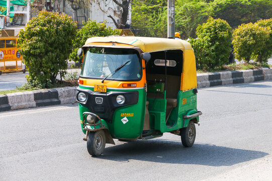 Bajaj RE