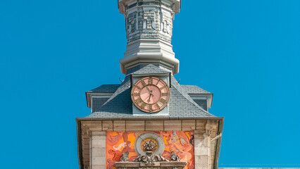 Tower with clock timelapse at Mayor plaza in Madrid in a beautiful summer day, Spain © HyperlapsePro