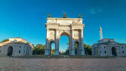 Fototapeta premium Arch of Peace in Simplon Square timelapse hyperlapse. It is a neoclassical triumph arch