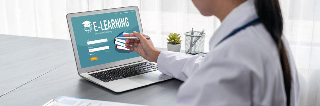 E-learning website with brisk sofware for student to study online on the internet network