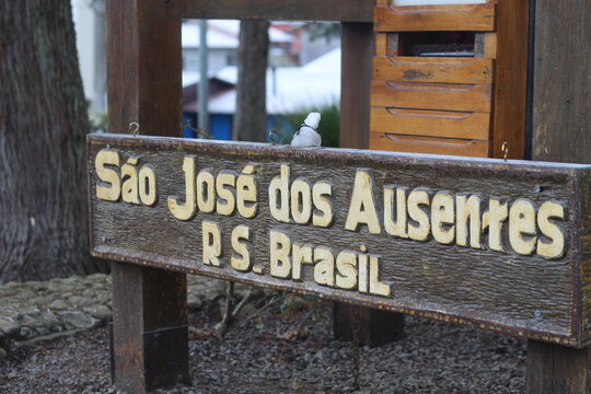 letreiro em s&atilde;o jos&eacute; dos ausentes, rio grande do sul 