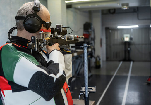 Olympic blind shooting athlete focuses on target practice