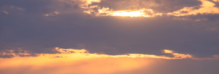 Golden Hour: Stunning Yellow Sunset