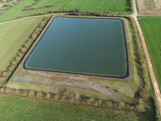 Photo aérienne d'une bassine agricole. Aerial photo of an agricultural basin.