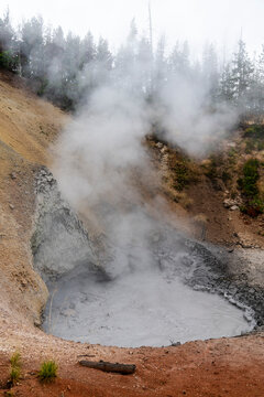 Dragon's Mouth Spring